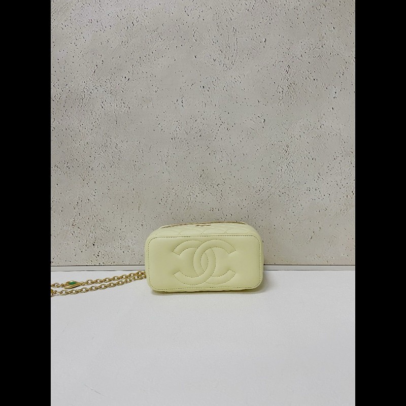 Chanel vanity Case 
盒子包-4