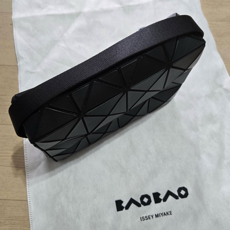 Issey Miyake 三宅一生 BaoBao 大號 邱比特包 霧黑色 稀有款-1