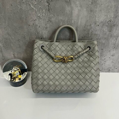 BV Andiamo 灰色 編織包