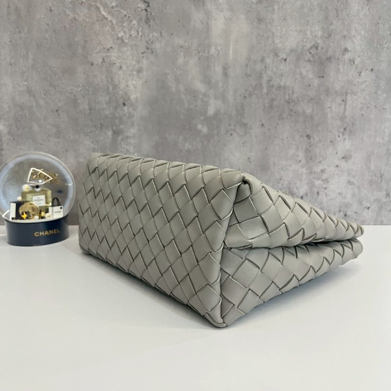 BV Andiamo 灰色 編織包-5