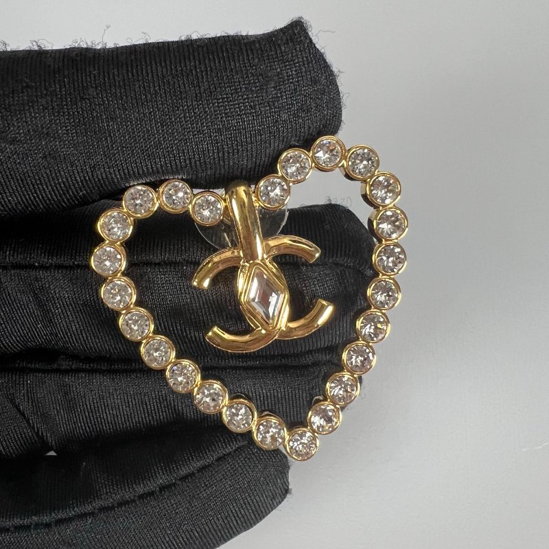 CHANEL L23/C 愛心水鑽耳環-3