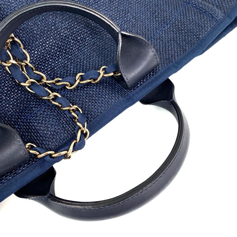 △ Chanel 香奈兒 Navy Raffia Gold Tone Metal Deauville Chain Shoulder Bag No.26 深藍色拉菲草金色金屬鎖鏈肩背袋No.26 - 267005850-9