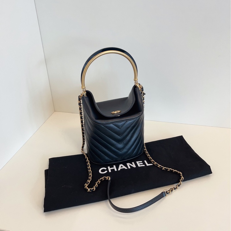 ✨Chanel  稀有漢堡系列 V紋水桶包 98新🖤-4