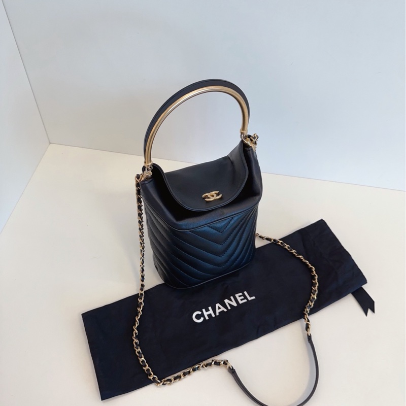✨Chanel  稀有漢堡系列 V紋水桶包 98新🖤-7