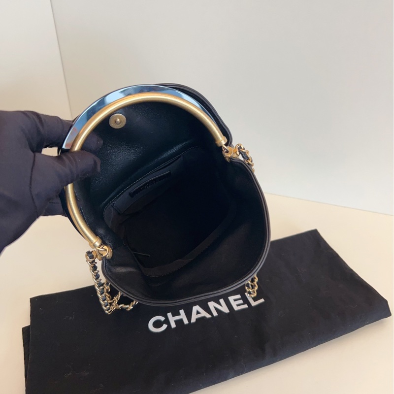 ✨Chanel  稀有漢堡系列 V紋水桶包 98新🖤-11