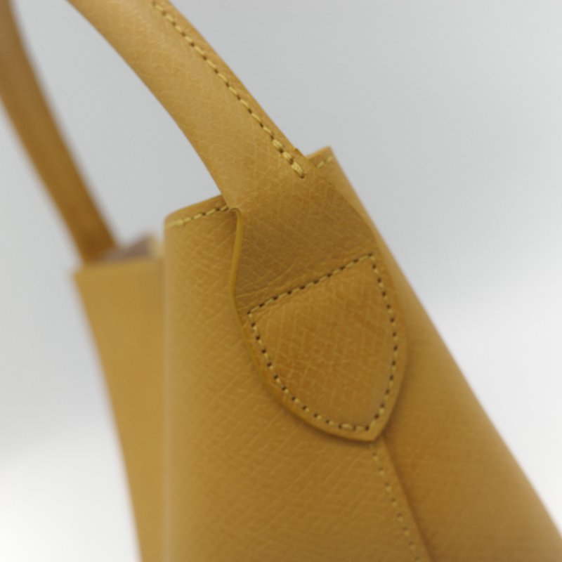 Longchamp 瓏驤 Épure 亮黃色 牛皮 經典硬挺 提籃式小型水桶包-10