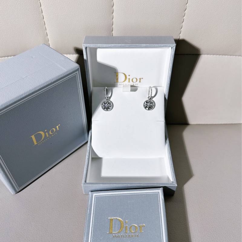 Dior迪奧 Rose des Vents 八芒星白貝母耳環-0