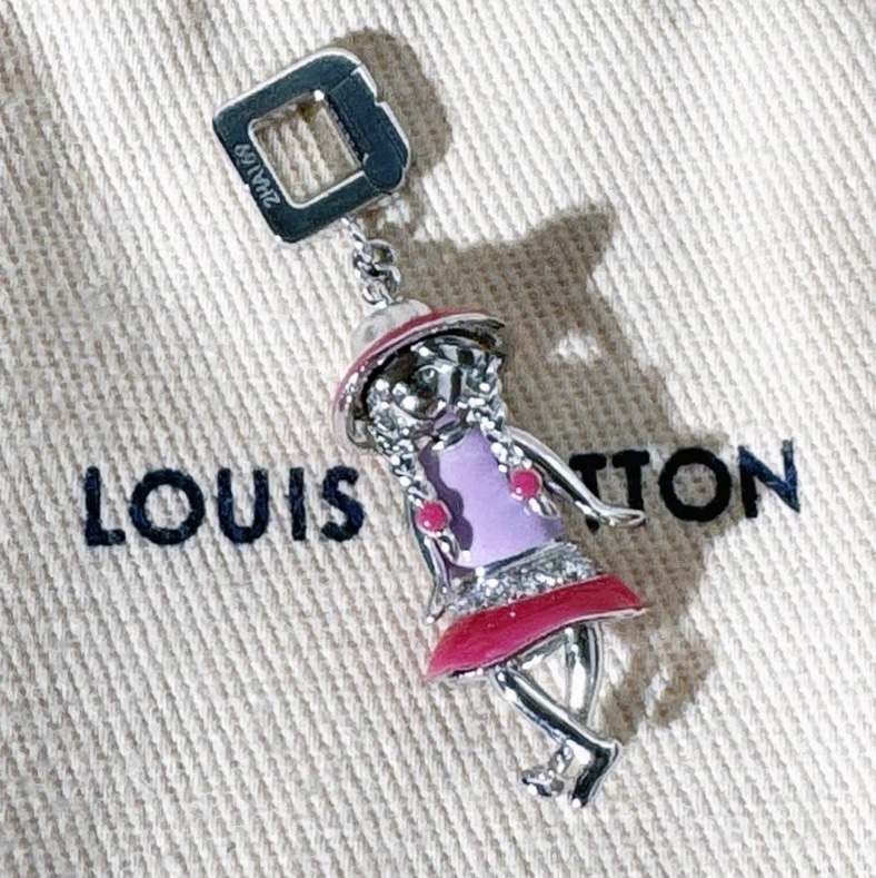 LV 路易威登 Girl Charm 白金+琺瑯+鑽石 吊墜-0
