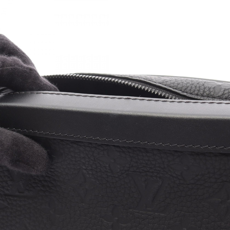 路易威登 Soft Trunk 肩挎包 M55700 Monogram Taurillon Noir-9