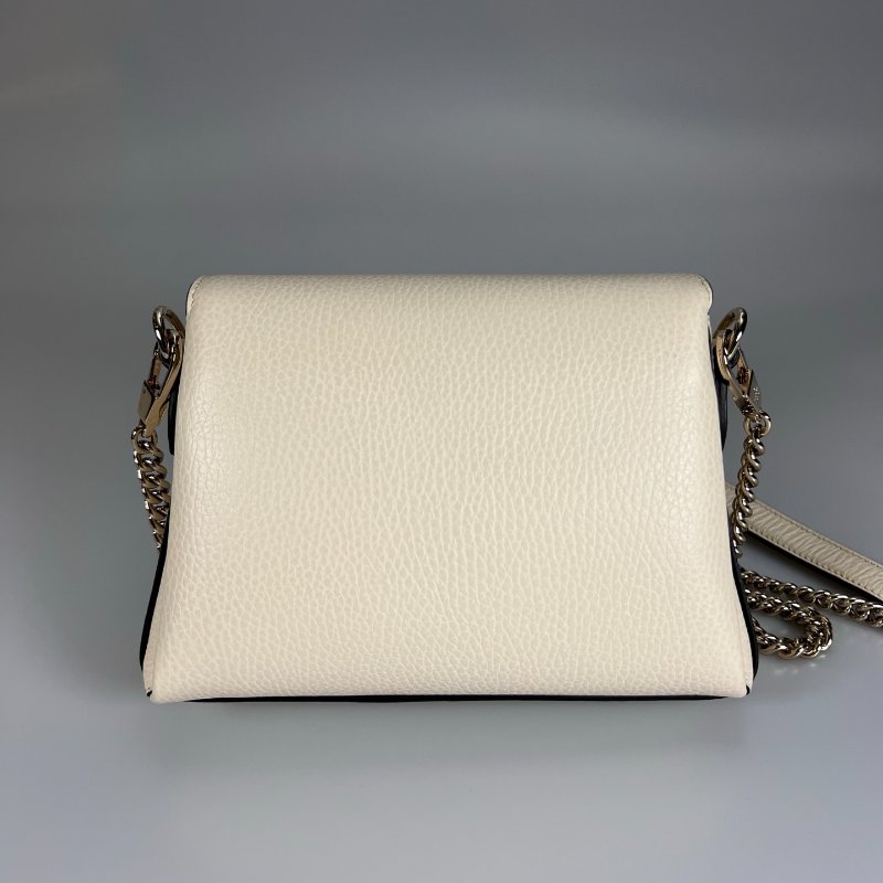 GUCCI 607720 白鐵牌三層肩背包-1