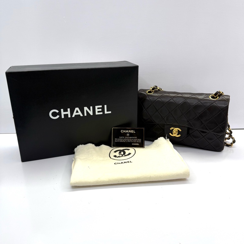 CHANEL 香奈兒 棕色菱格紋羊皮雙蓋肩背包23CM （雷標破損）-2