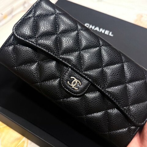 CHANEL經典銀色雙C AP0241荔枝紋牛皮長夾