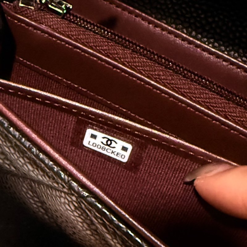 CHANEL經典銀色雙C AP0241荔枝紋牛皮長夾-4