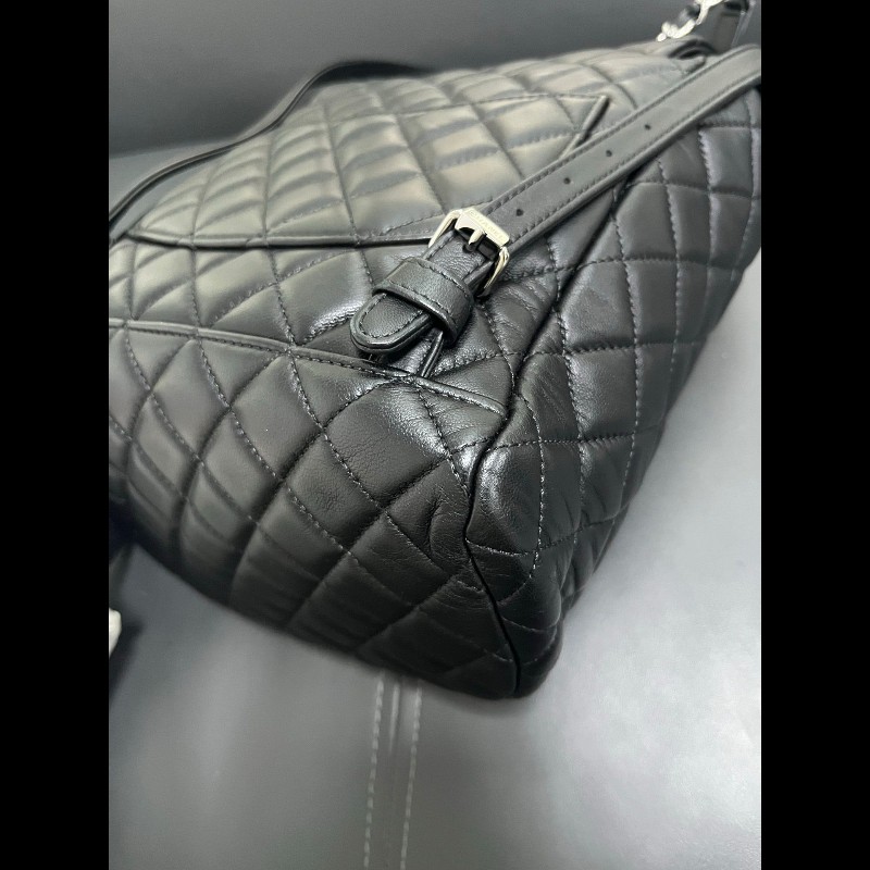Chanel Backpack small
黑銀光面皮小號-9