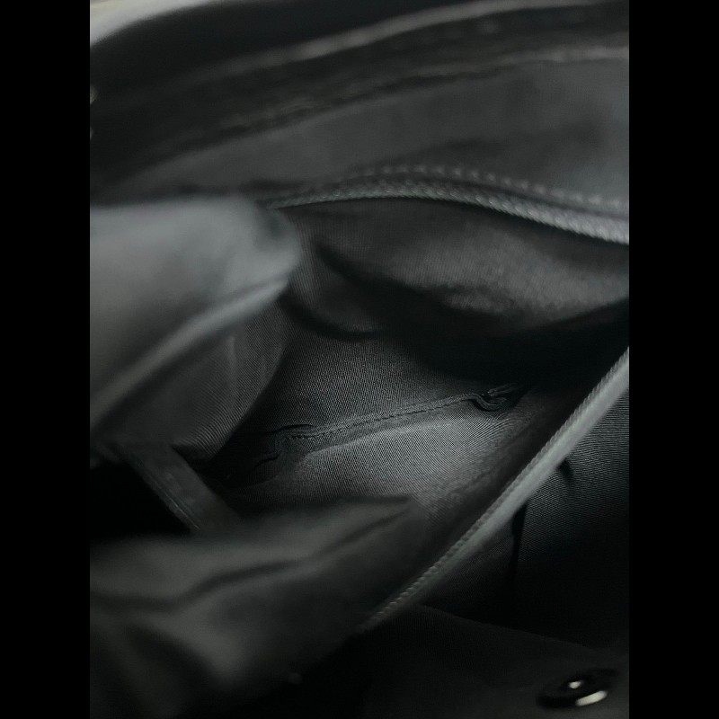 Chanel Backpack small
黑銀光面皮小號-13