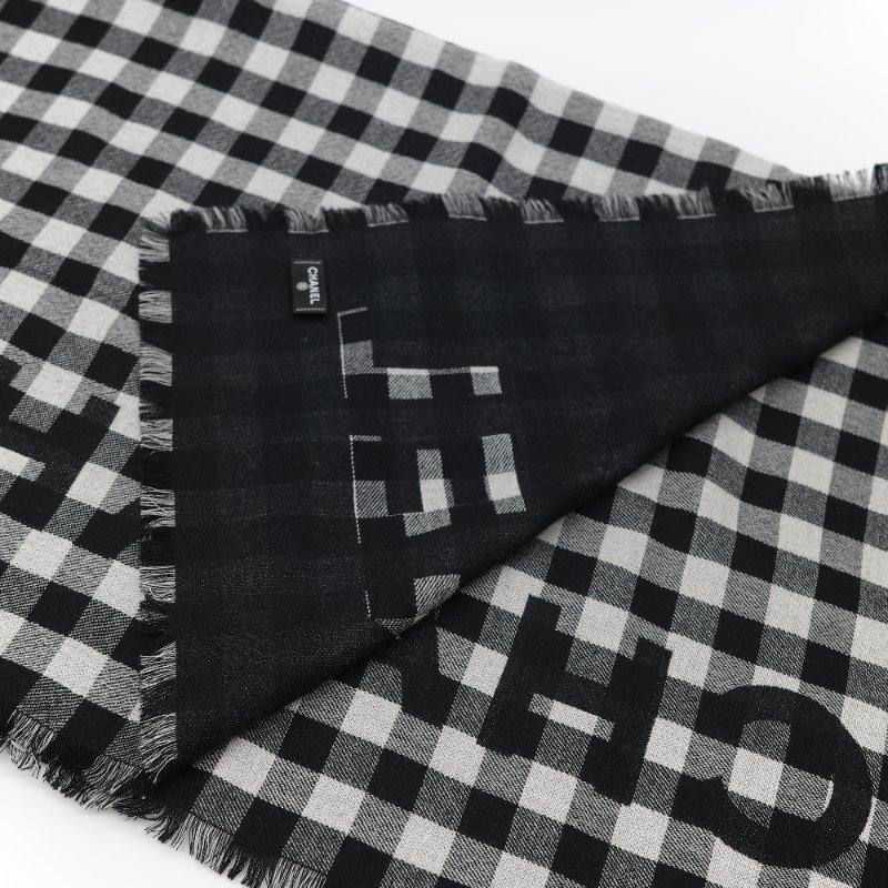 Chanel 香奈兒 經典黑底格紋 羊絨 提花 針織圍巾-2