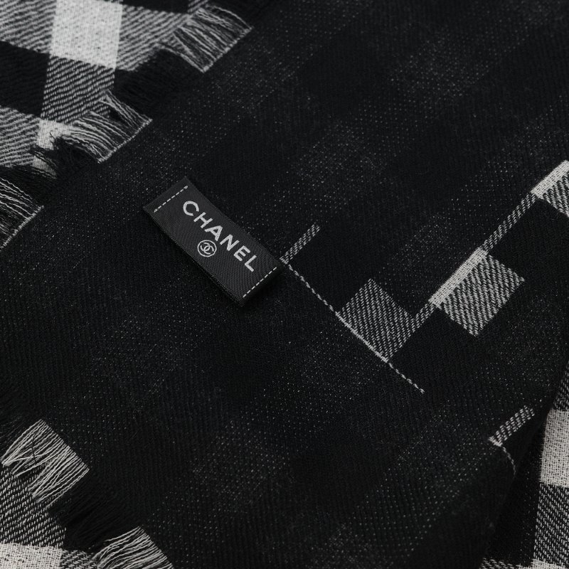 Chanel 香奈兒 經典黑底格紋 羊絨 提花 針織圍巾-3