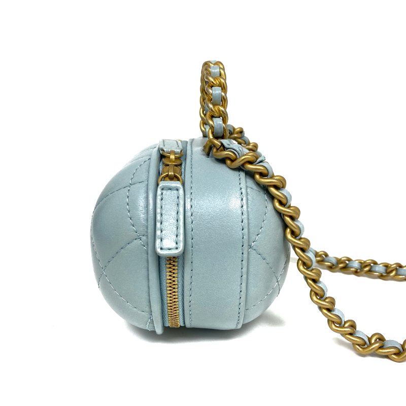 △ Chanel 香奈兒 Light Blue Lambskin Gold Tone Metal Bubble Vanity Case No.31 AP2699 淺藍色小羊皮金色金屬鎖鏈化妝箱No.31 - 267002559-3