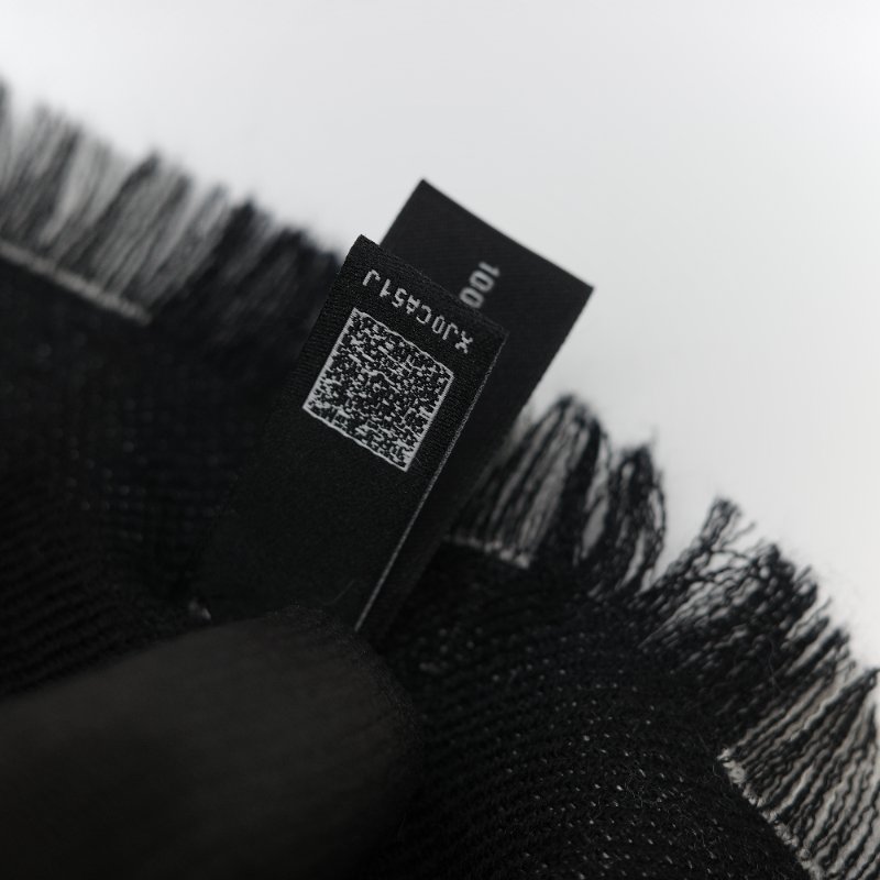 Chanel 香奈兒經典 白底雙色格紋 羊絨 提花 針織圍巾-2