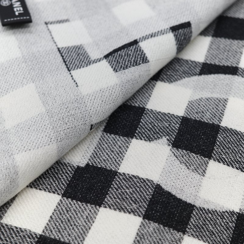 Chanel 香奈兒經典 白底雙色格紋 羊絨 提花 針織圍巾-6