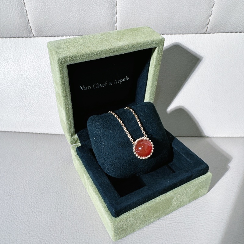 VCA梵克雅寶Perlée couleurs系列18K玫瑰金紅玉髓項鍊-2