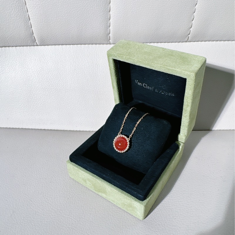 VCA梵克雅寶Perlée couleurs系列18K玫瑰金紅玉髓項鍊-3