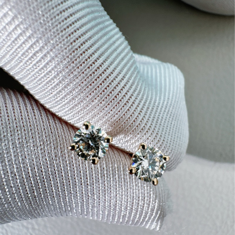 Tiffany蒂芙尼 Solitaire系列 鑽石耳釘，主鑽0.22ct/H色，兩枚鑽石總重0.44克拉-6