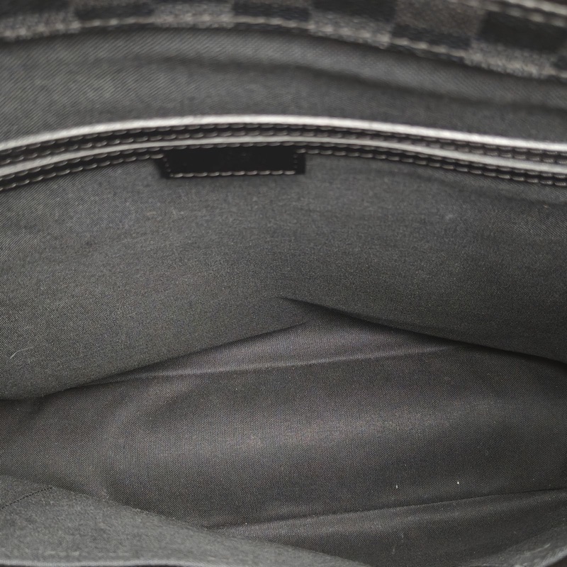 LOUIS VUITTON 黑色PVC2011豎版手提公事包棋盤格-4