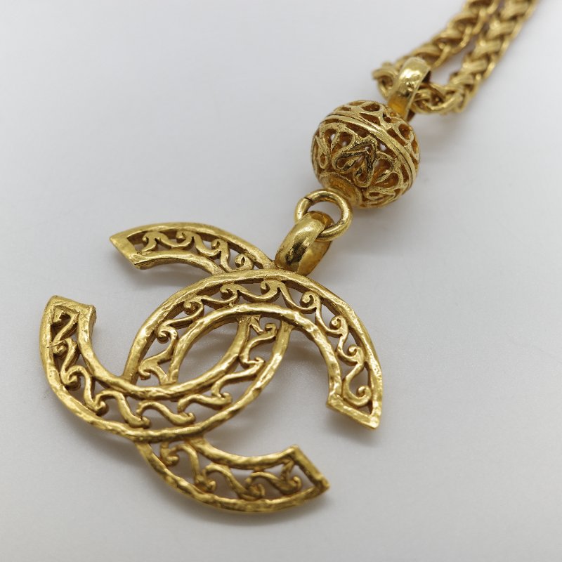 Chanel 香奈兒 Vintage 1995 經典 黃銅金屬 鍍金 波浪形空心圓球雙 C 吊墜長項鍊-1