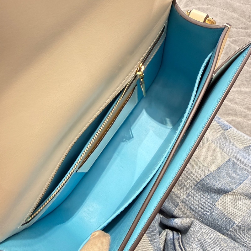 98新LV 路易威登 Pont9白色全皮單肩斜挎包，芯片款尺寸23*15*8-7