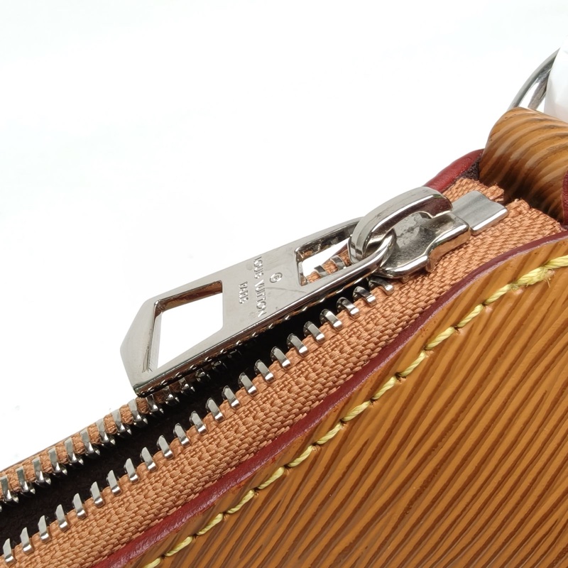 LOUIS VUITTON Marelle二合一腋下包焦糖色EPI水波紋牛皮銀扣晶片-4