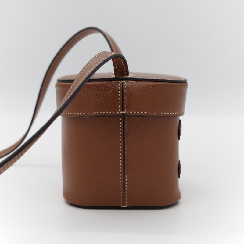 Celine 思琳 Cuir Triomphe 經典焦糖色 棕色 平滑小牛皮 浮雕凱旋門標誌 小號方型硬箱包-3