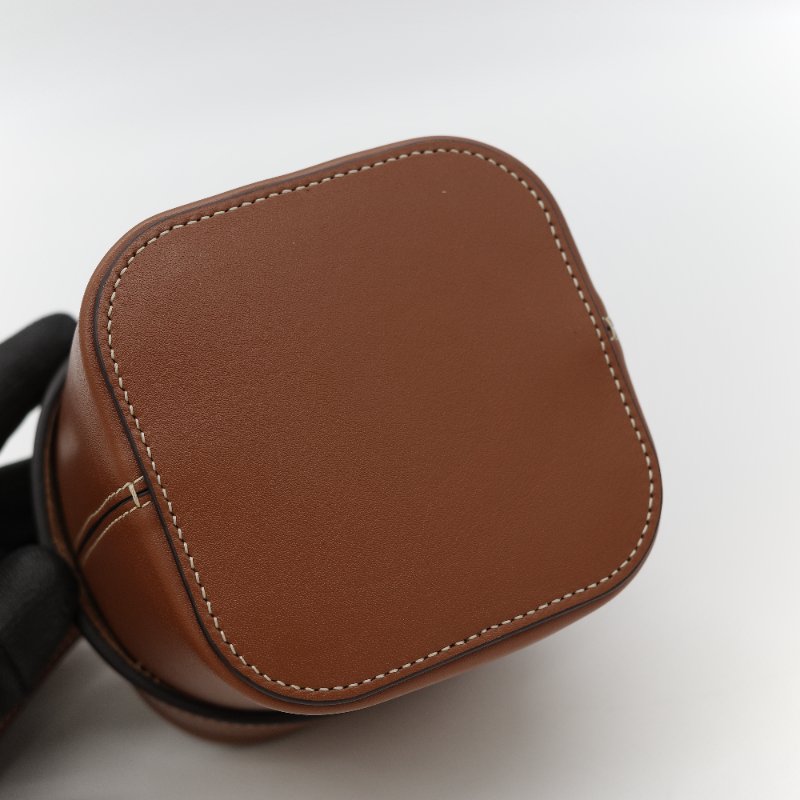 Celine 思琳 Cuir Triomphe 經典焦糖色 棕色 平滑小牛皮 浮雕凱旋門標誌 小號方型硬箱包-6