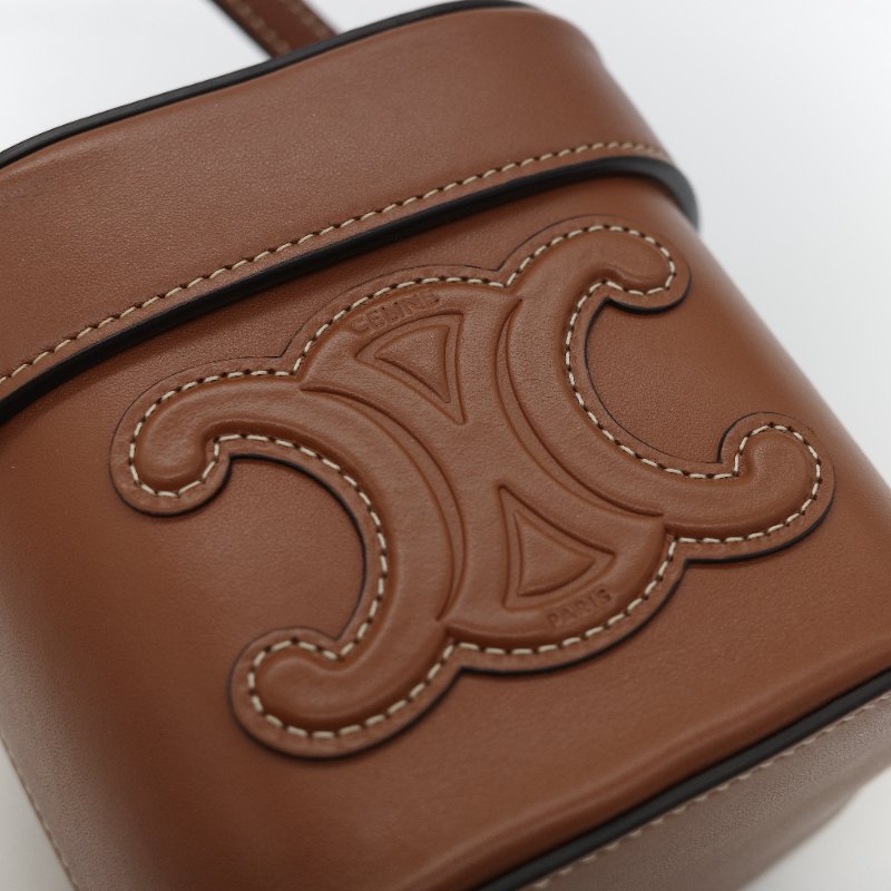 Celine 思琳 Cuir Triomphe 經典焦糖色 棕色 平滑小牛皮 浮雕凱旋門標誌 小號方型硬箱包-7
