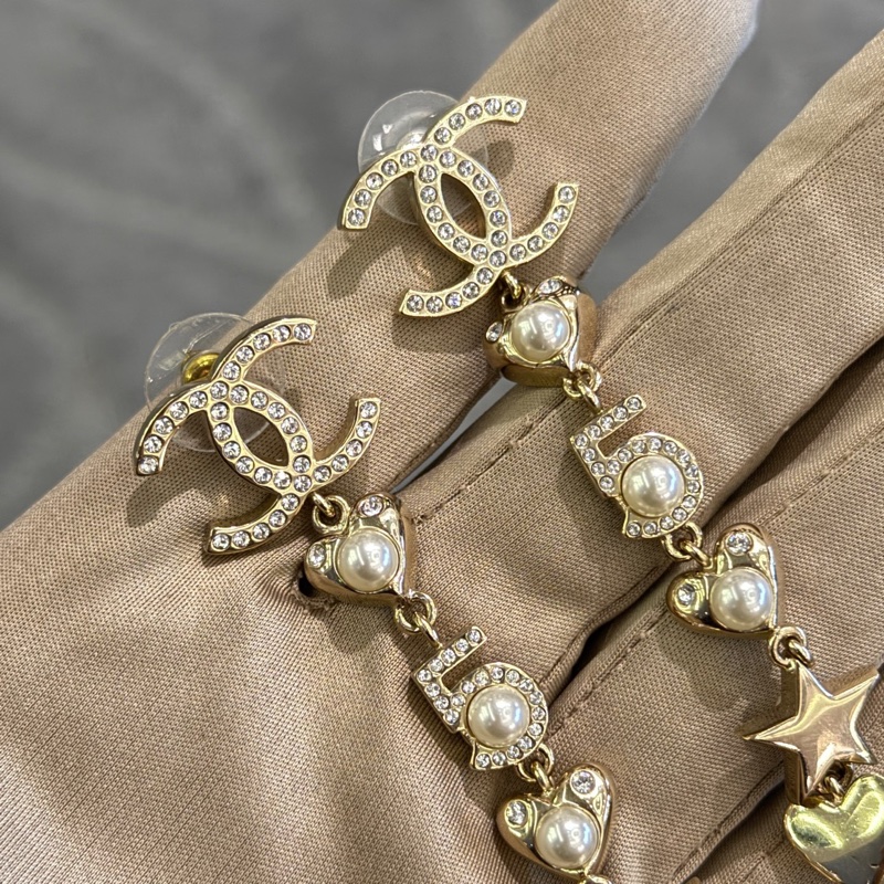 99新Chanel香奈兒雙C水鑽愛心5號珍珠吊墜耳環-5