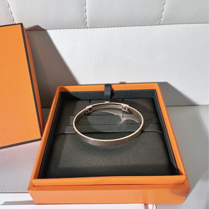 Hermes愛馬仕 Chien Collier de Chien 18K玫瑰金鑲鑽 CDC手鐲 ，SH 小號-1