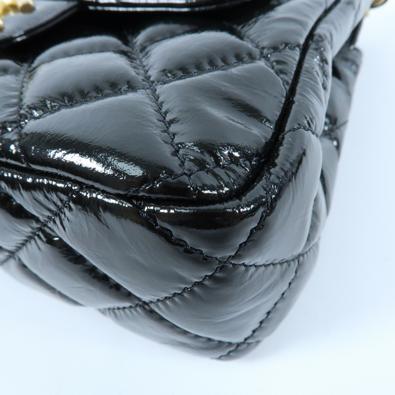 CHANEL 漆皮皮革Wavy CC Hobo金扣鏈帶肩背袋-5