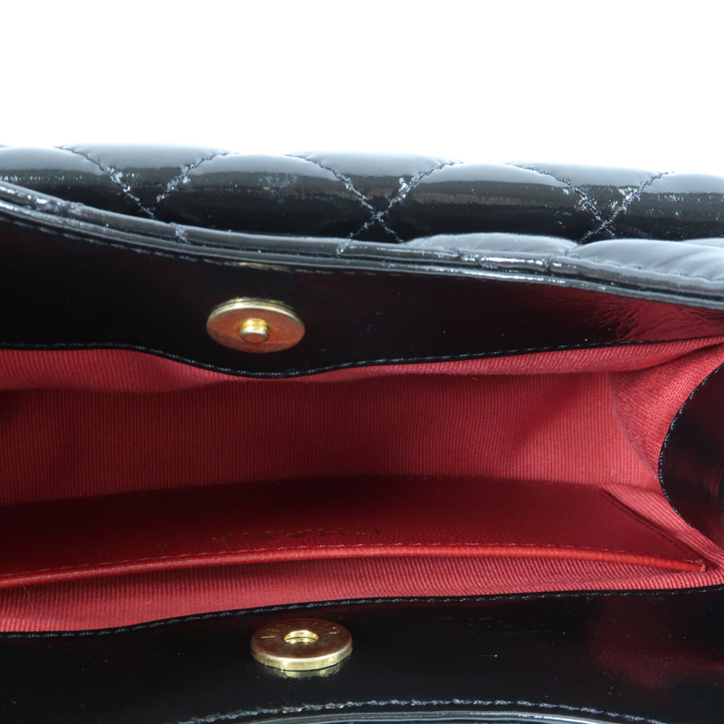 CHANEL 漆皮皮革Wavy CC Hobo金扣鏈帶肩背袋-13