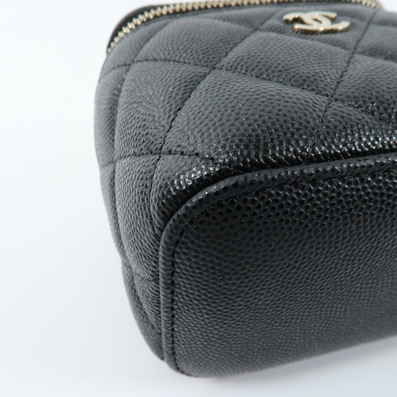 CHANEL 牛皮皮革Small Vanity Case金扣鏈帶肩背袋-7