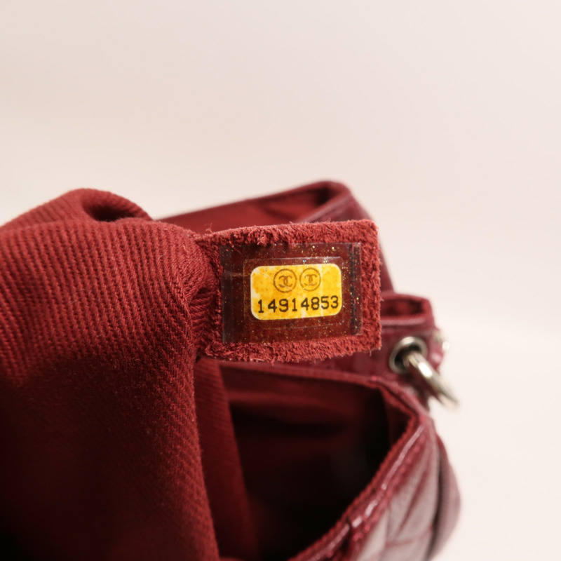 CHANEL 牛皮皮革Chain Shoulder銀扣鏈帶肩背袋-6