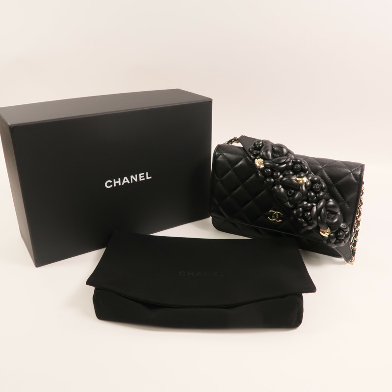 CHANEL 羊皮皮革Wallet On Chain金扣鏈帶肩背袋-10