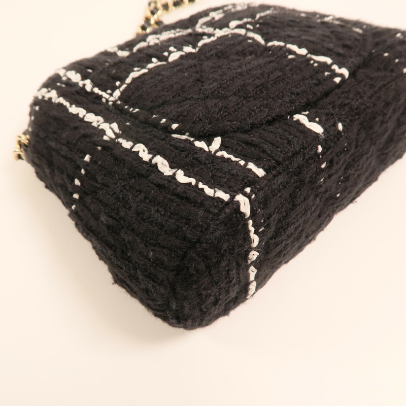 CHANEL 粗花呢Mini Clutch With Chain Bag金扣鏈帶肩背袋-12