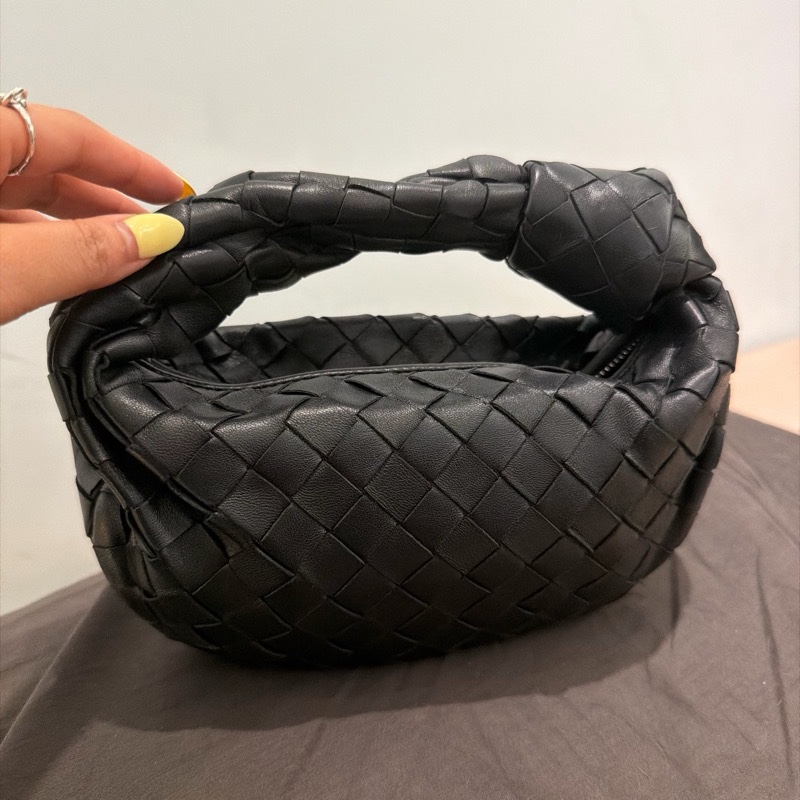 BOTTEGA VENETA ✨BV Mini Jodie 9成新 黑色 銀色拉鍊-4