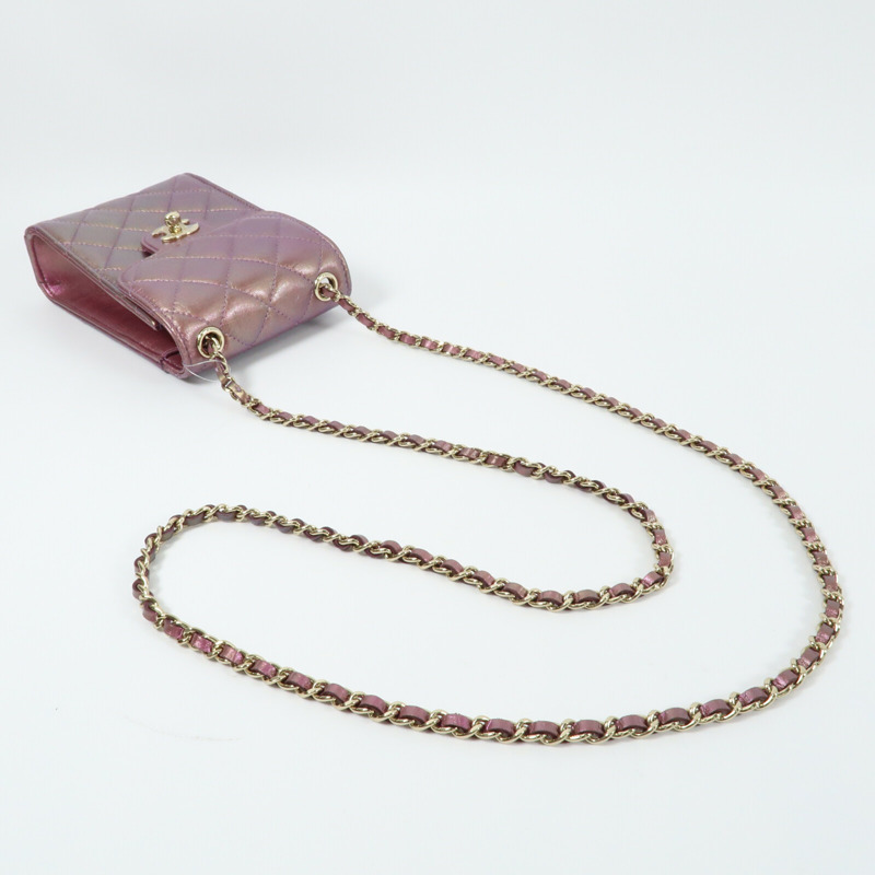 CHANEL 羊皮皮革Phone Case金扣鏈帶肩背袋-13
