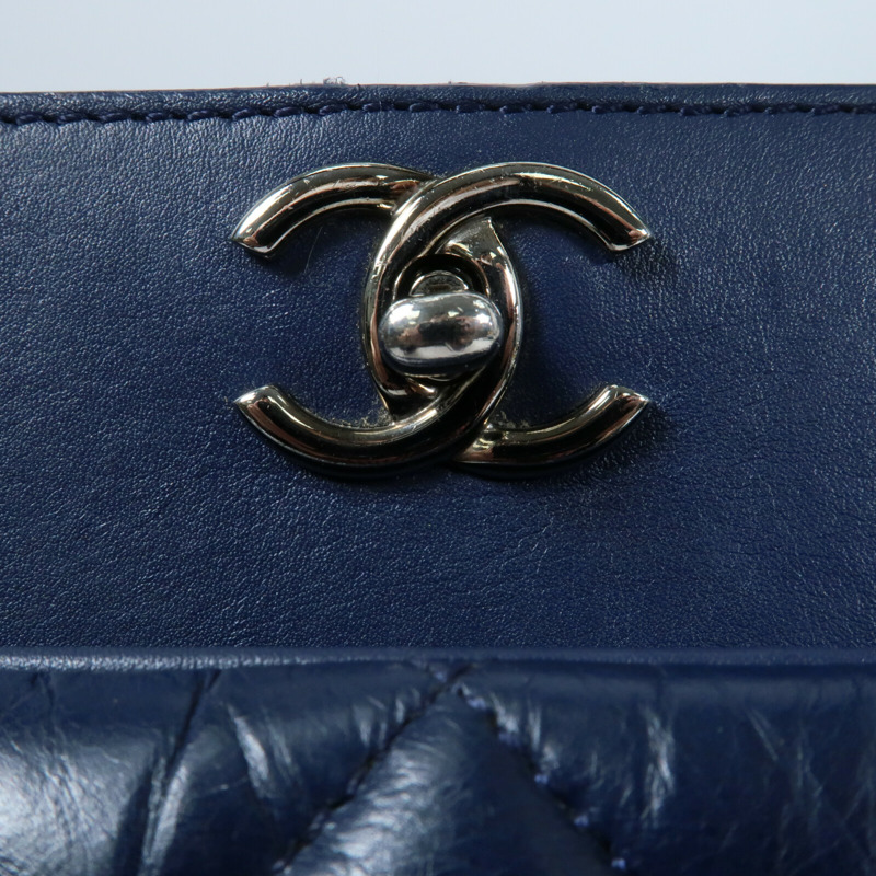 CHANEL 牛皮皮革Chain Shoulder銀扣鏈帶手挽肩背兩用袋-9