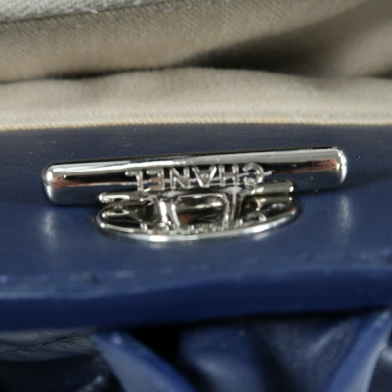 CHANEL 牛皮皮革Chain Shoulder銀扣鏈帶手挽肩背兩用袋-13