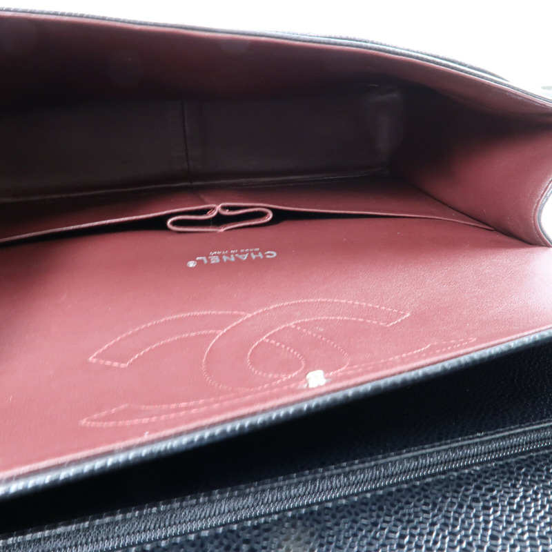 CHANEL 牛皮皮革Classic Maxi銀扣鏈帶肩背袋-14