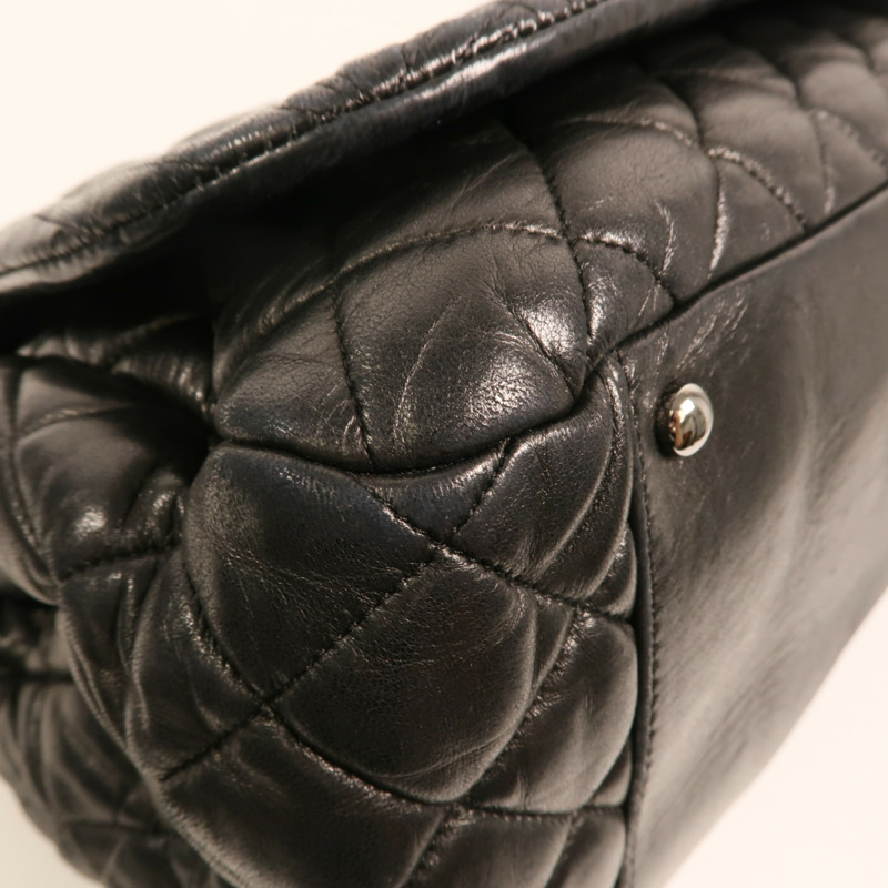 CHANEL 羊皮皮革Paris Moscou Flap Bag銀扣鏈帶肩背袋-15