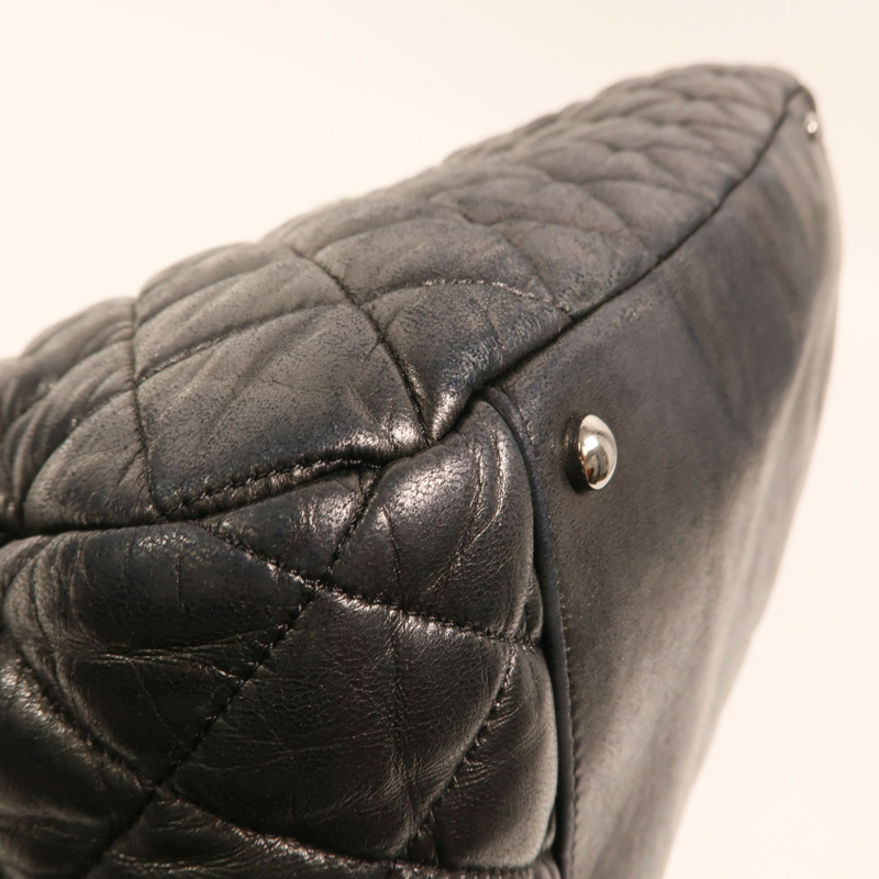 CHANEL 羊皮皮革Paris Moscou Flap Bag銀扣鏈帶肩背袋-17