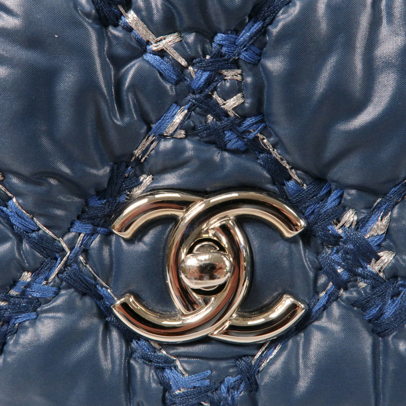CHANEL 尼龍Chain Shoulder銀扣鏈帶肩背袋-9